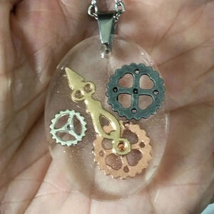 Oval Stainless Steel Handmade Resin Steampunk Gear Clock Industrial Necklace New